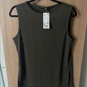 Uniqlo Women's Tank Top - Dark Green